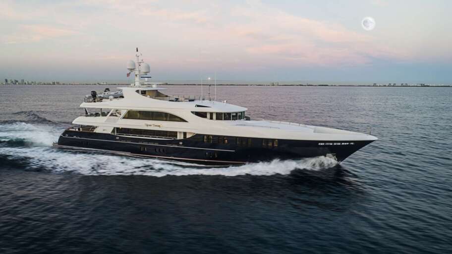 NEVER ENOUGH – 140 Feadship / Bahamas