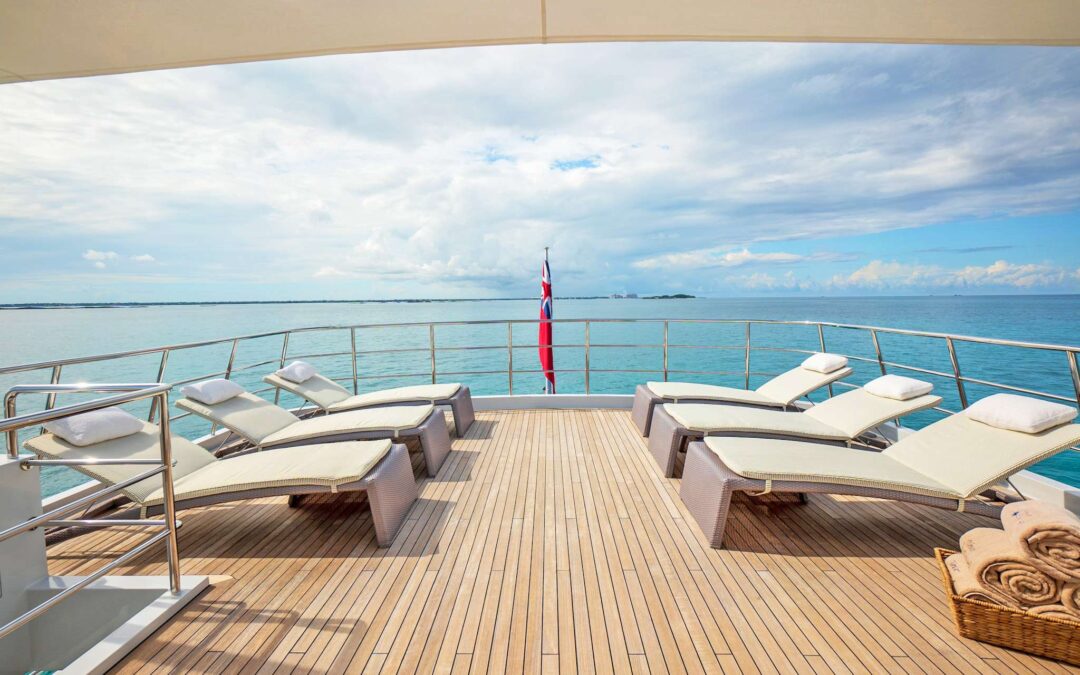 Escape the Winter Cold with A Luxury Yacht Charter of South Florida
