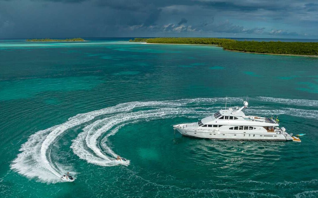 B HAPPY – Luxury Nassau Charters