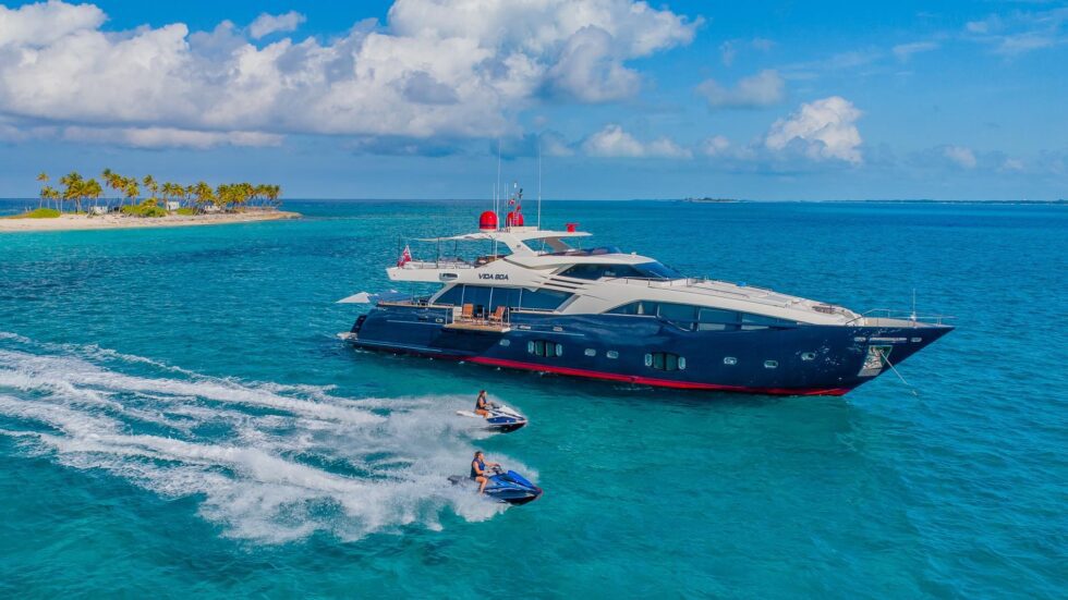 VIDA BOA –  Luxury Charters Nassau